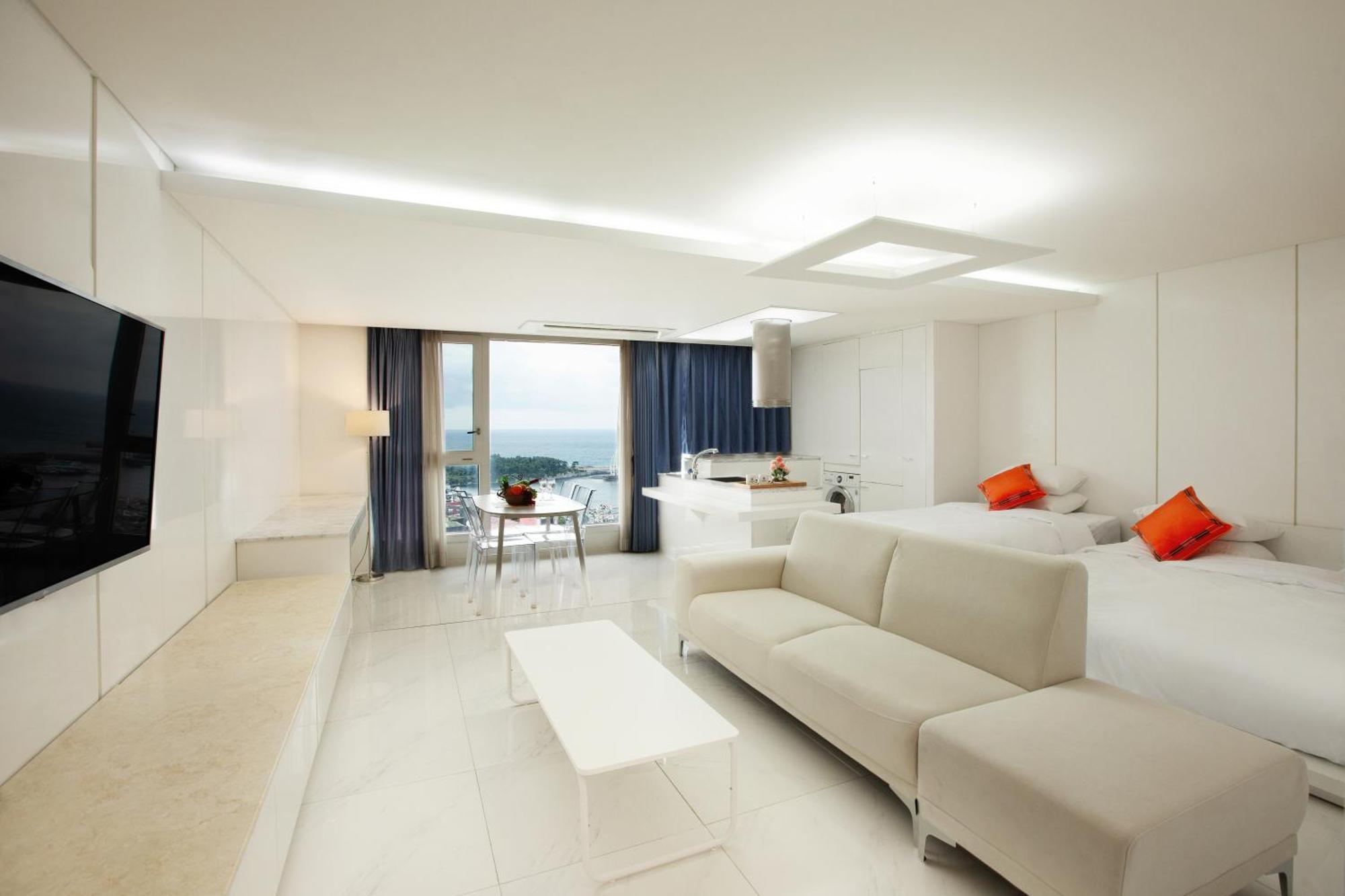 Shin Shin Hotel Jeju Ocean Seogwipo Esterno foto