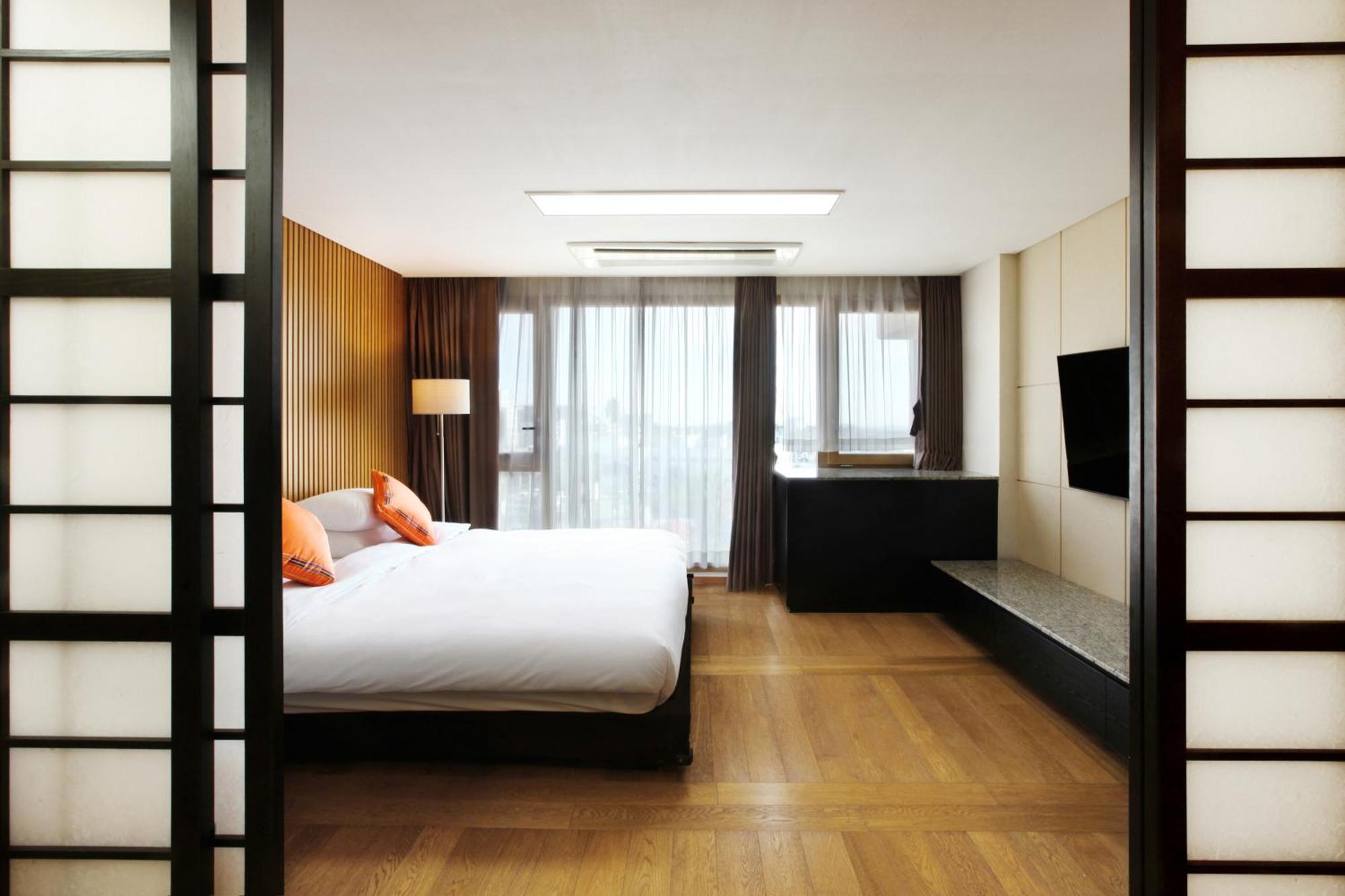 Shin Shin Hotel Jeju Ocean Seogwipo Esterno foto